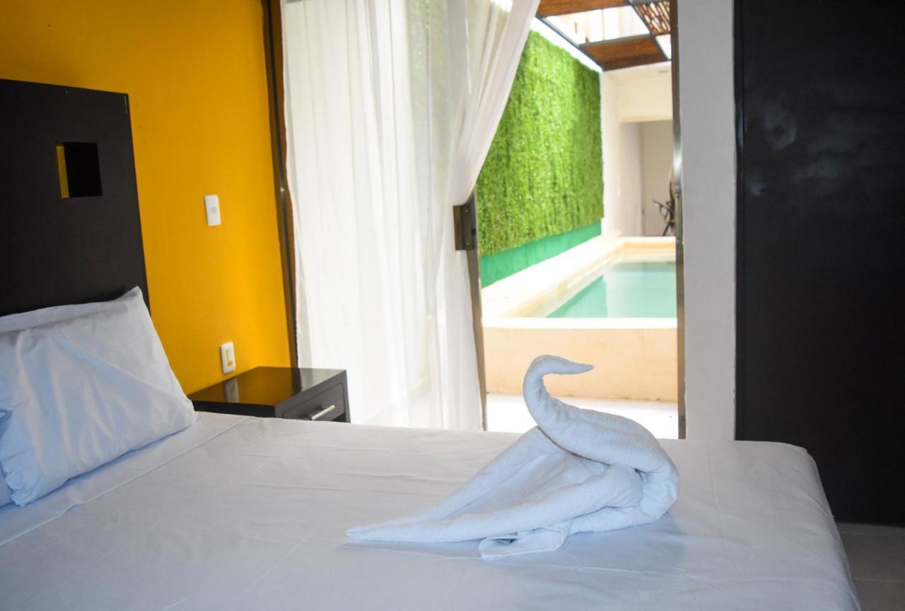 Hotel Ocean Front Boutique Playa del Carmen Esterno foto